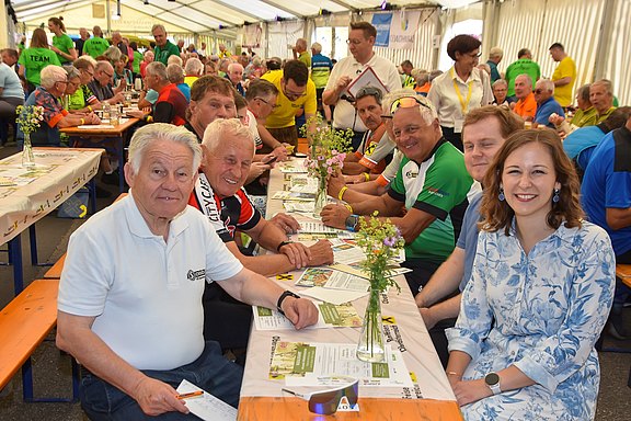 Im_Festzelt.JPG  